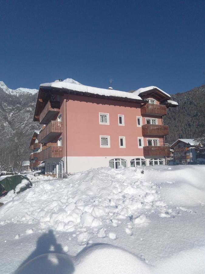 Hotel Garni Al Nardis Carisolo Extérieur photo