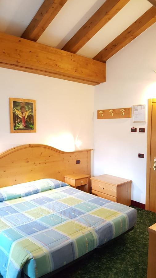 Hotel Garni Al Nardis Carisolo Extérieur photo